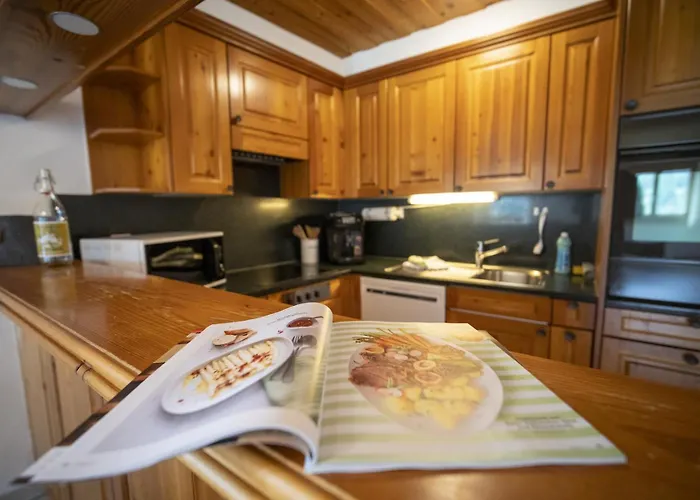 Chasa Tanter Vias - Capricorn Apartman Scuol