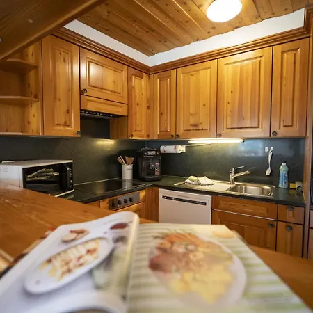 Chasa Tanter Vias - Capricorn Апартаменты